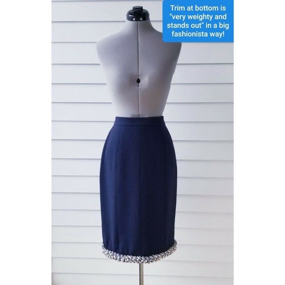 CHANEL VINTAGE 1980s RARE SUPERRRR CHUNKY CHAIN & PEARL PENCIL SKIRT F-40 / US-8 - Picture 5 of 13